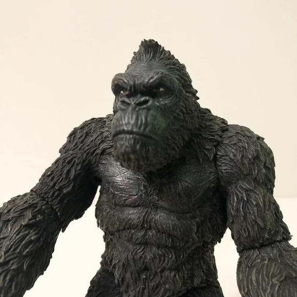 Mezco Toyz King Kong Skull Island Action Figure 7  Inch Tall Incomplete - Picture 2 of 16